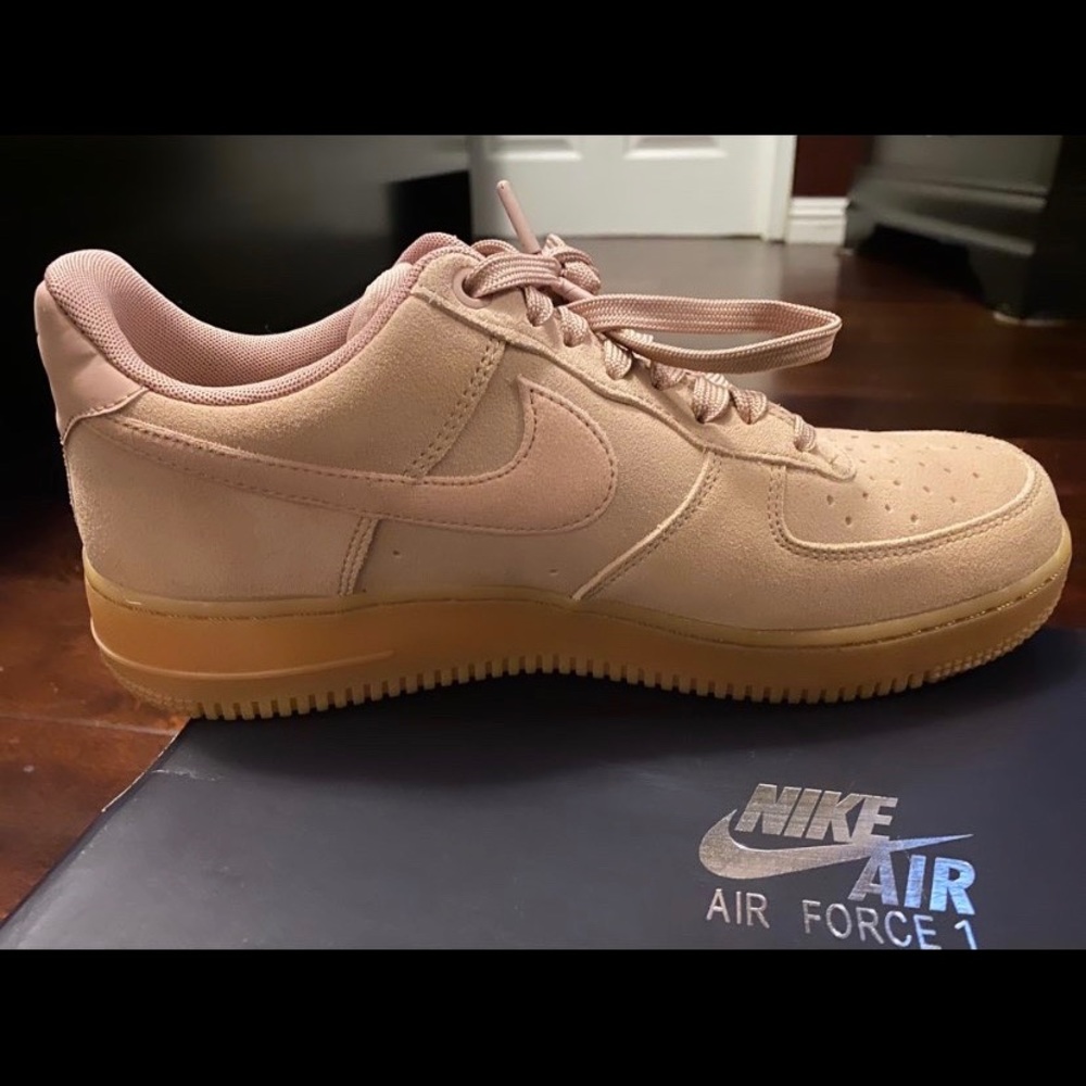 Nike Air Force 1